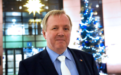 MdEP Gericke bringt Herrnhuter Stern ins Europaparlament