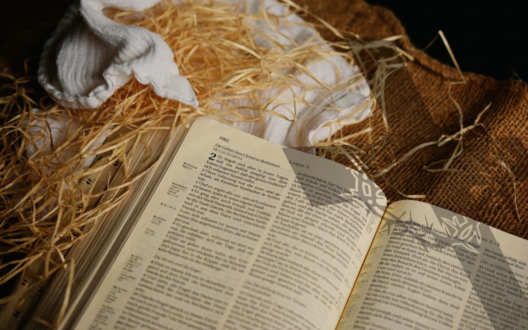 Christi Geburt, Bibel in Krippe